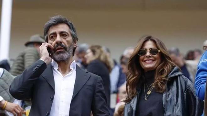 El nuevo refugio de Nuria Roca y Juan del Val a dos horas de Madrid:  un vestidor secreto y una gran bañera para su suite