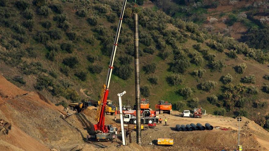 Operarios trabajan en el rescate del pequeño Julen