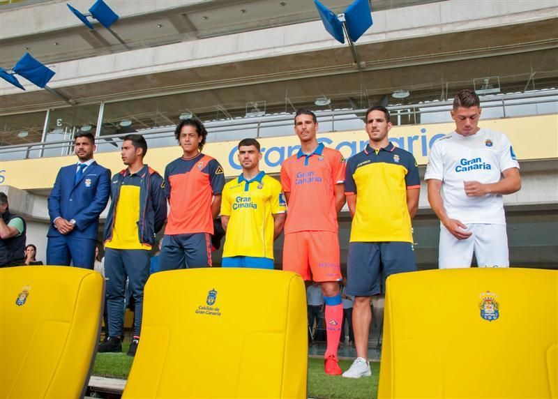 Presentación de las camisetas de la UD Las Palmas