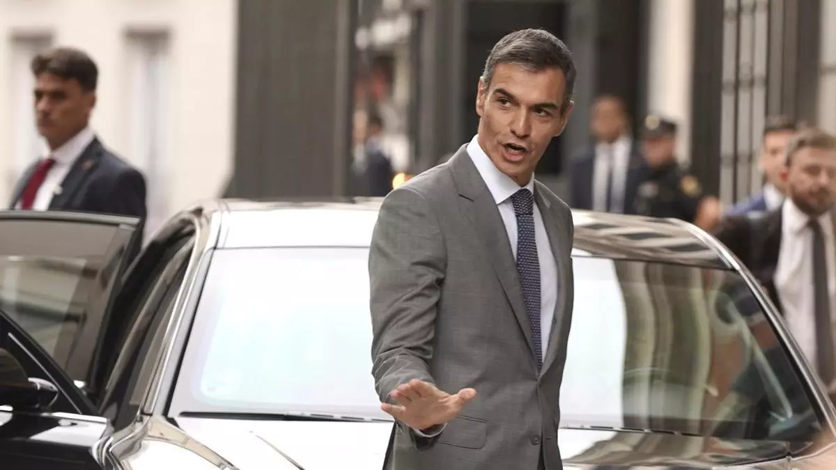 Así ha sido la llegada de Sánchez al Congreso de los Diputados