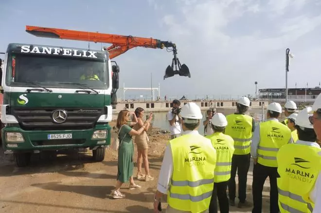 Las obras de la nueva Marina de Gandia cogen ritmo con el dragado y el edificio principal