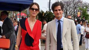 Sofía Palazuelo y Fernando Fitz-James a su llegada a La Maestranza.