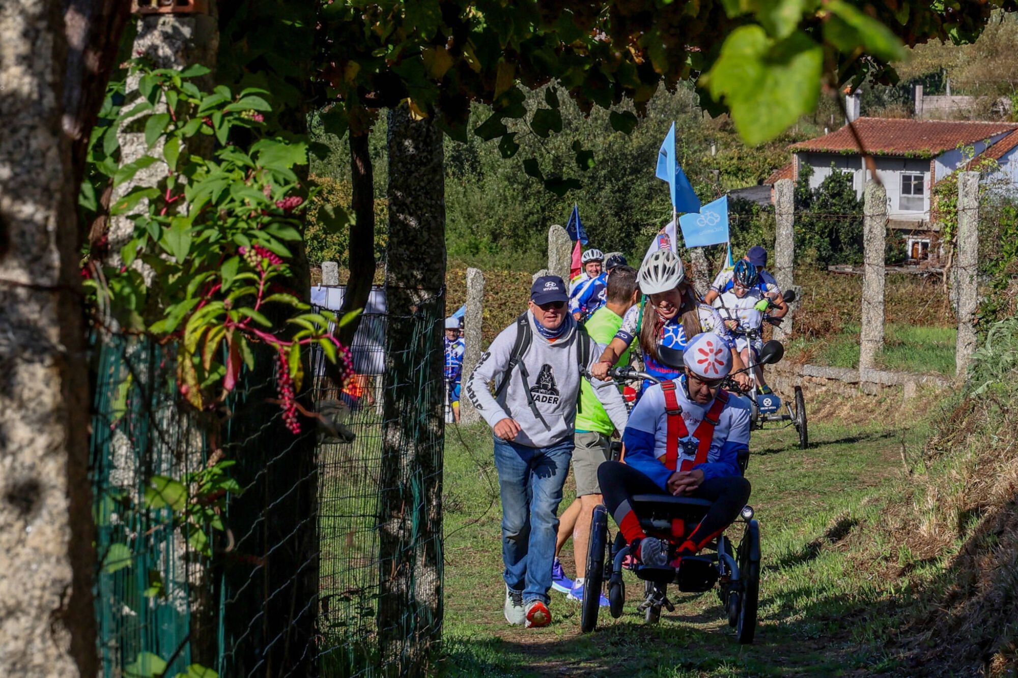 Andaina y carrera solidaria por niños como Leo Diz