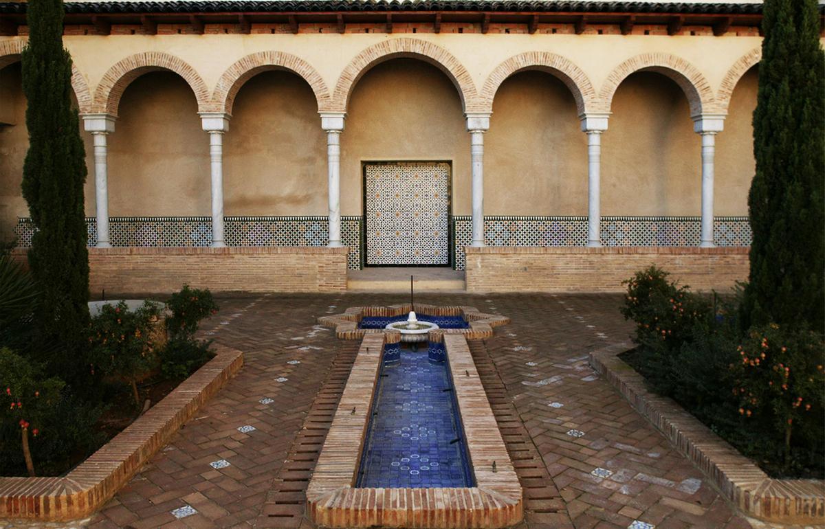 Patio del Palacio de los Condes de Cervellón.