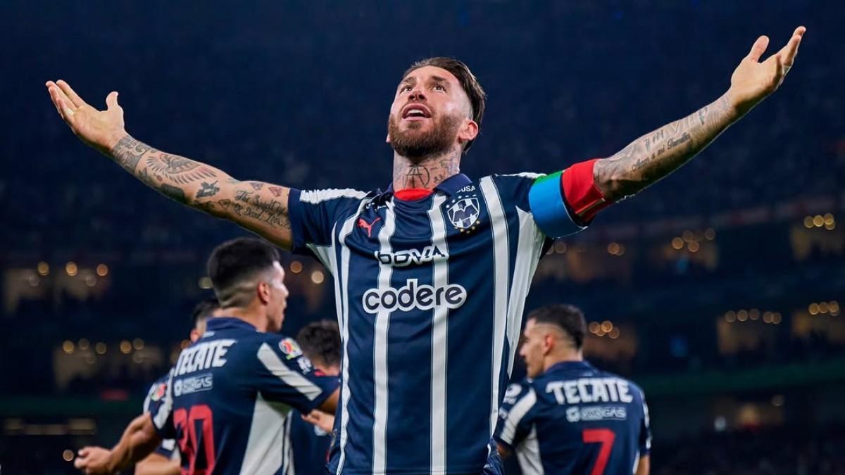 Sergio Ramos celebra con Rayados