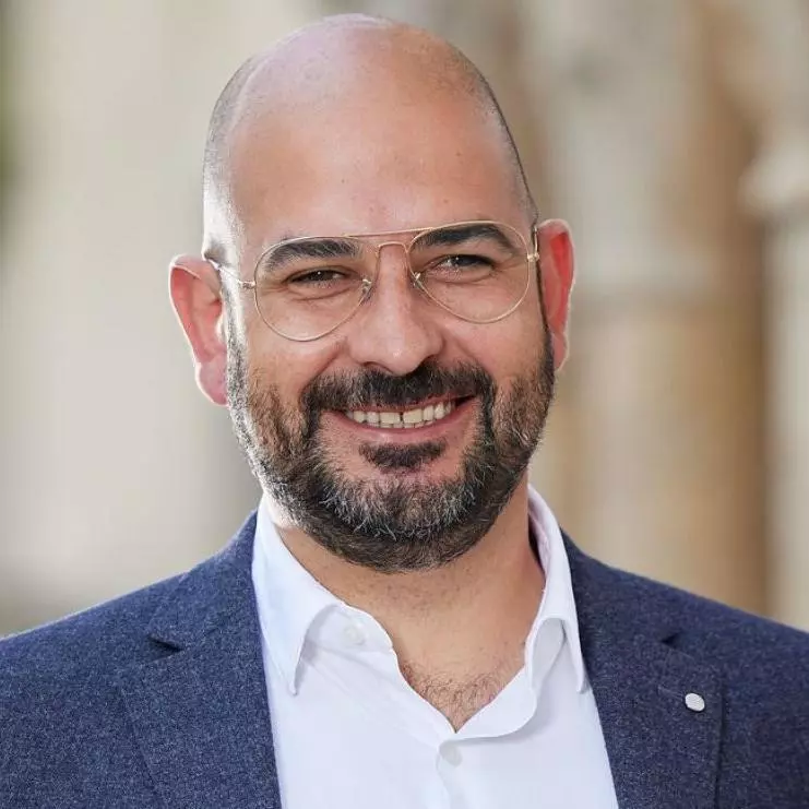 Miquel Brugat, alcalde de Peralada: "Ens trobem molts veïns que estan contents que es comenci a fer aquest treball"