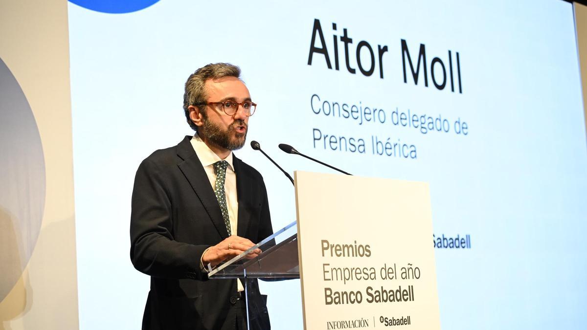 Aitor Moll participa en el acto celebrado en el MARQ . |
