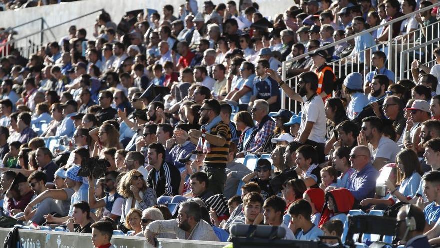 El público de Balaídos, centrado en el fútbol // R. Grobas