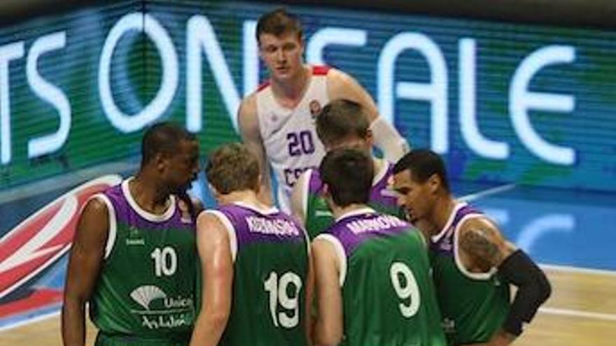 Baloncesto de signos en el Pionir