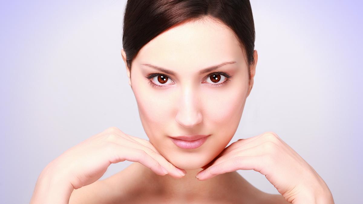 Estas cremas para redefinir el óvalo facial son las favoritas de las mujeres de + de 40 años