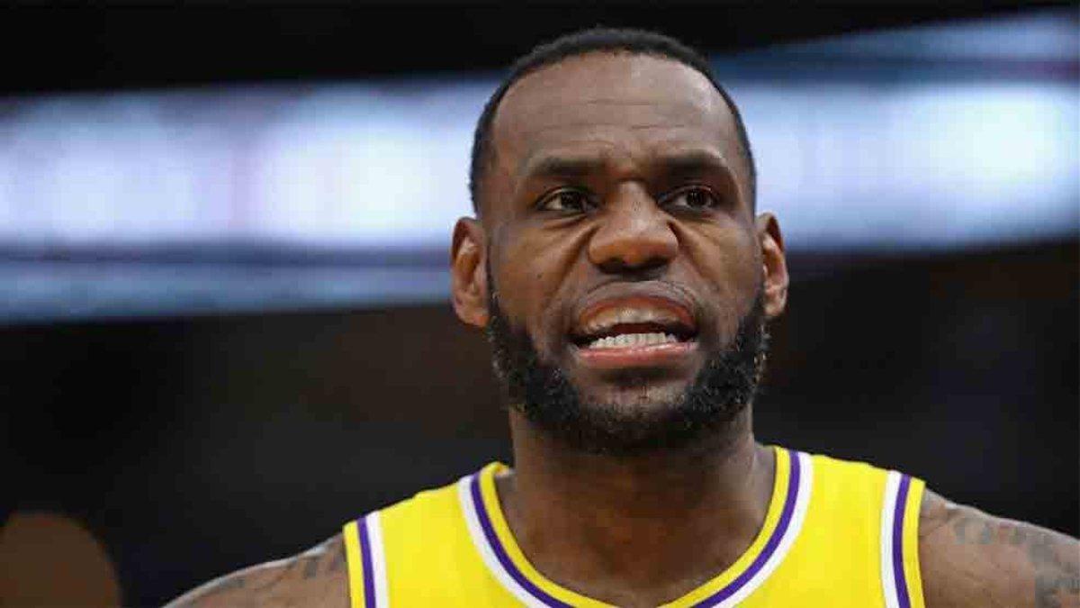 Lebron James fue criticado por Walt Frazier