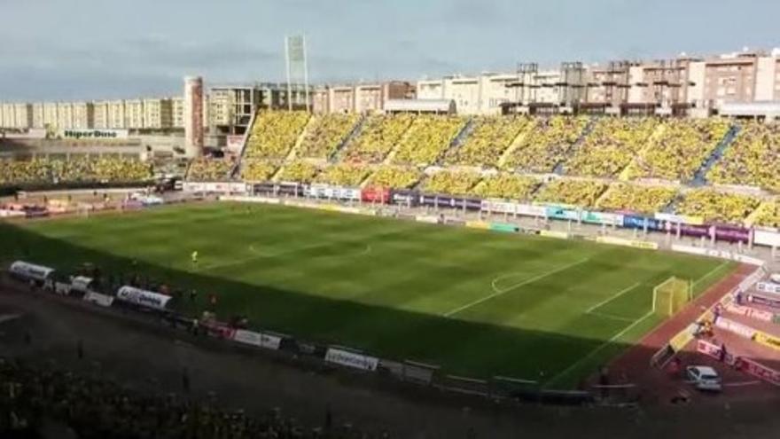 Ascenso a Primera de la UD: La afición canta "Sí se puede"