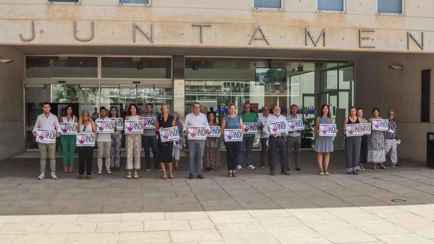 Repulsa contra la violencia machista en Benidorm y l&#039;Alfàs