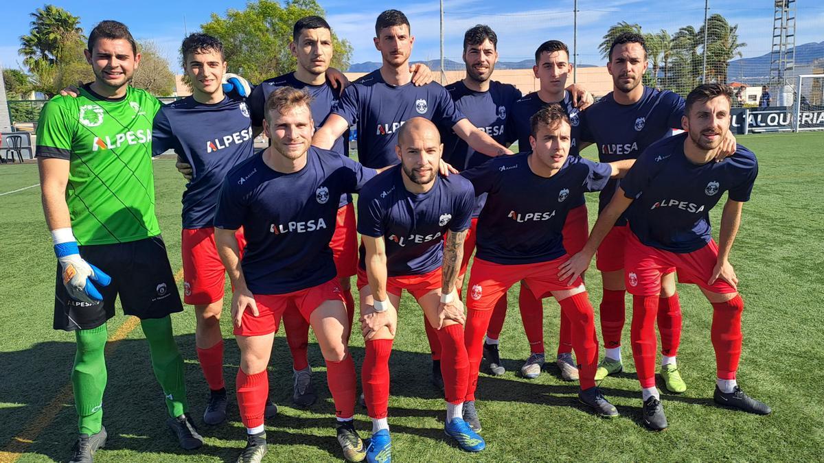 Once titular de la UE Tavernes en el partido jugado en l'Olleria