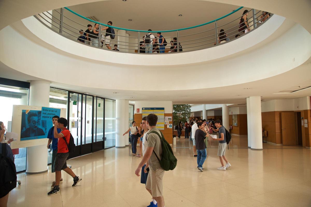 Es posible obtener 12 dobles grados internacionales con universidades de EE.UU., Brasil y Chile.