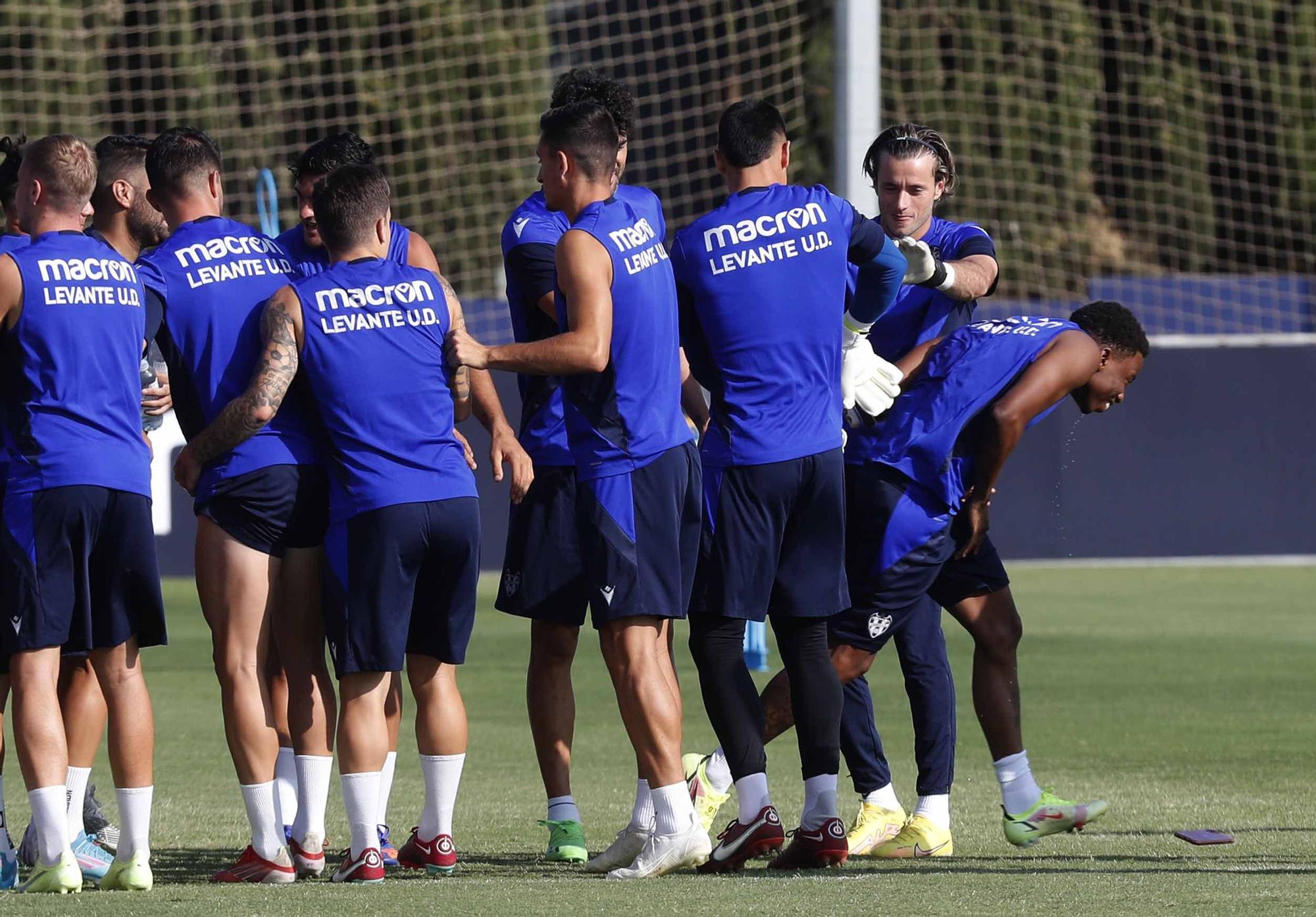 Sesión en Buñol del Levante UD