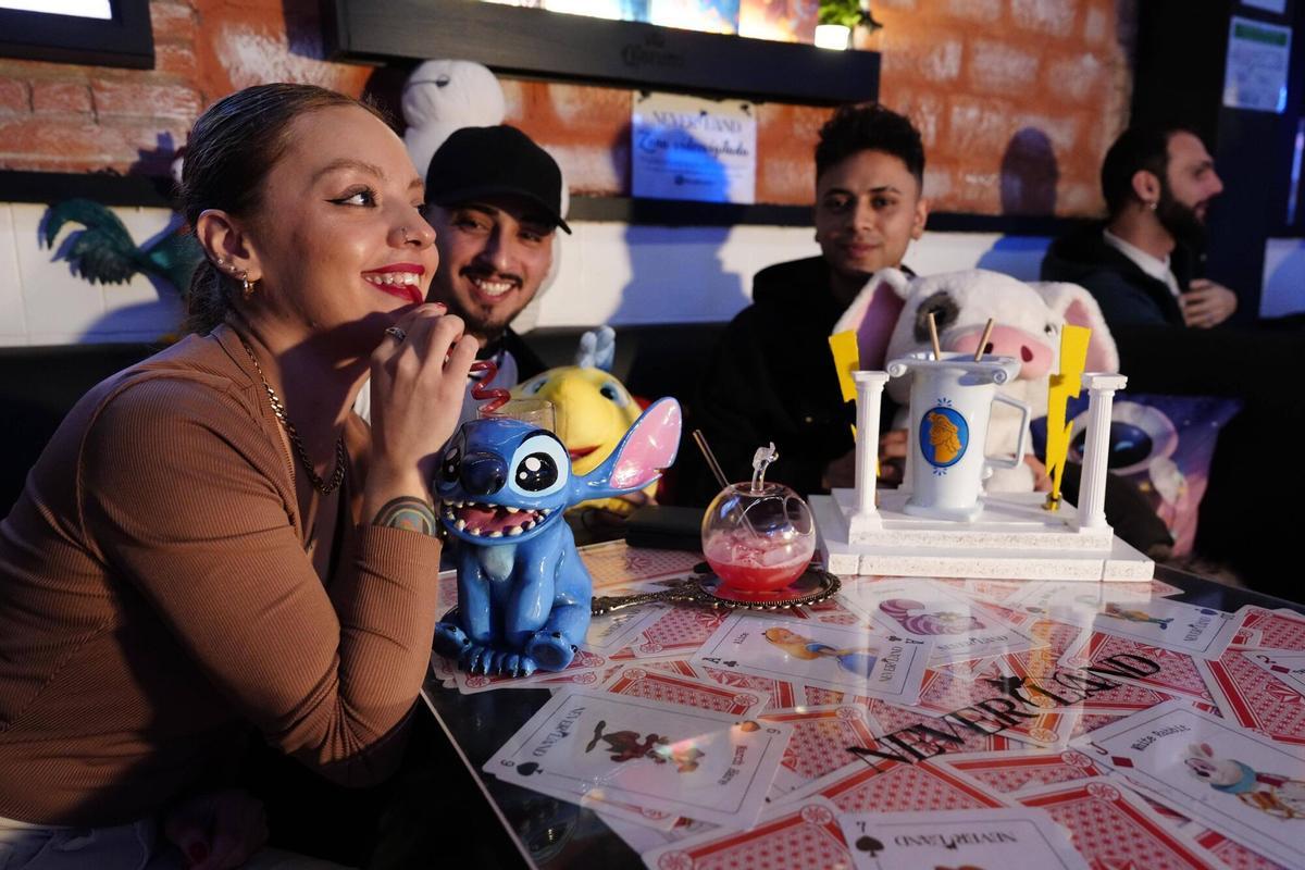 Barcelona 19/02/2026 NEVERLAND : coctelería ambientada en Disney Fotografía de Ferran Nadeu