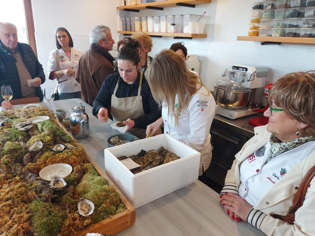 En imágenes: el Club de Guisanderas recorre el Occidente en una intensa jornada En imágenes: el Club de Guisanderas recorre el Occidente en una intensa jornada