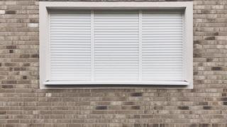 Limpiar ventanas y azulejos sin esfuerzo es posible con el limpiacristales  eléctrico de Lidl