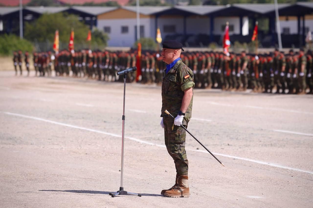 La BRI X celebra su 40º aniversario con una parada militar