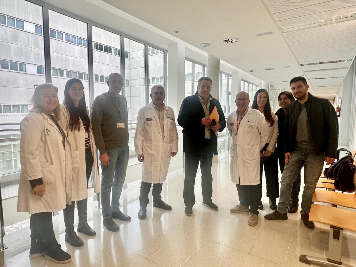 Visita del director general al hospital de Gandia.