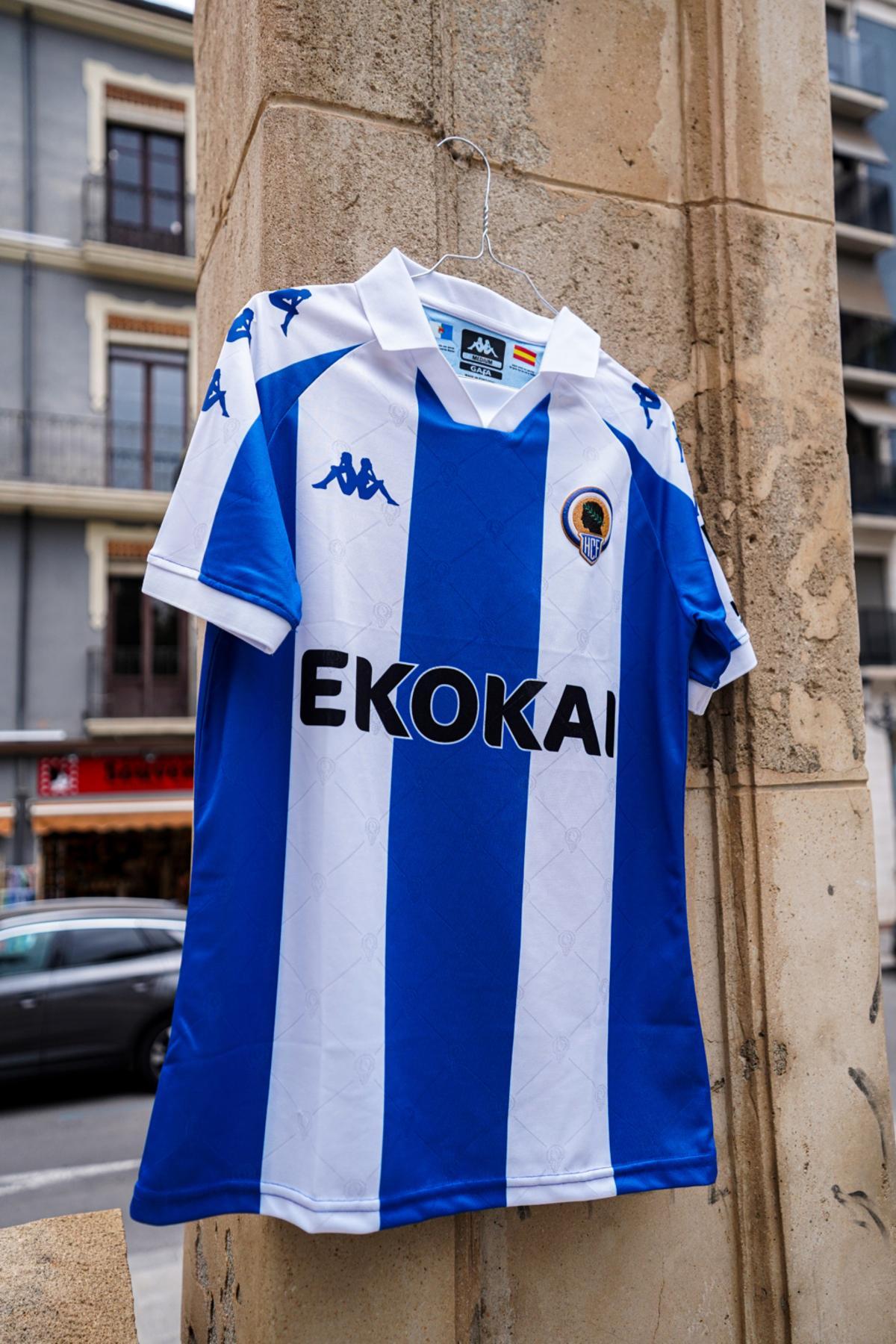 Camiseta oficial del Hércules para la temporada 2026-2027.