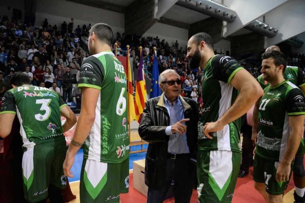 Palmas Volleyballer haben die spanische Meisterschaft gewonnen. Can Ventura besiegte am Samstag (29.4.) in der Halle von Son Moix den amtierenden Meister Almería mit 3:1-Sätzen.