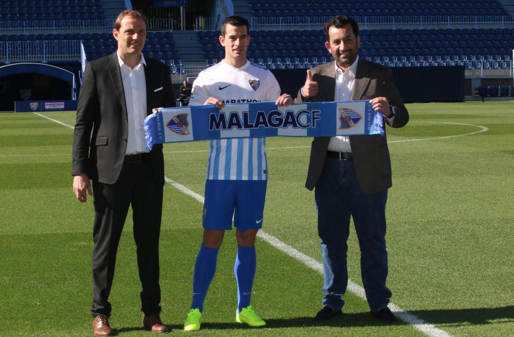 El defensa madrileño es presentado en La Rosaleda como nuevo jugador del Málaga CF. Es la tercera incorporación en el mercado invernal del club blanquiazul.