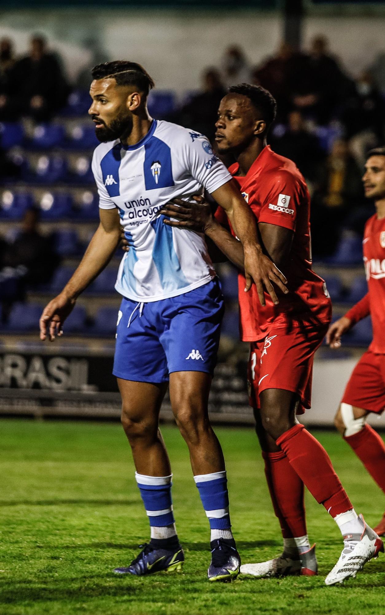 Tercer pinchazo seguido del Alcoyano (0-2)