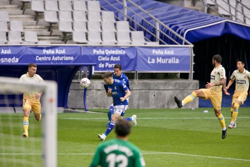 El partido entre el Real Oviedo y el Espanyol, en imágenes