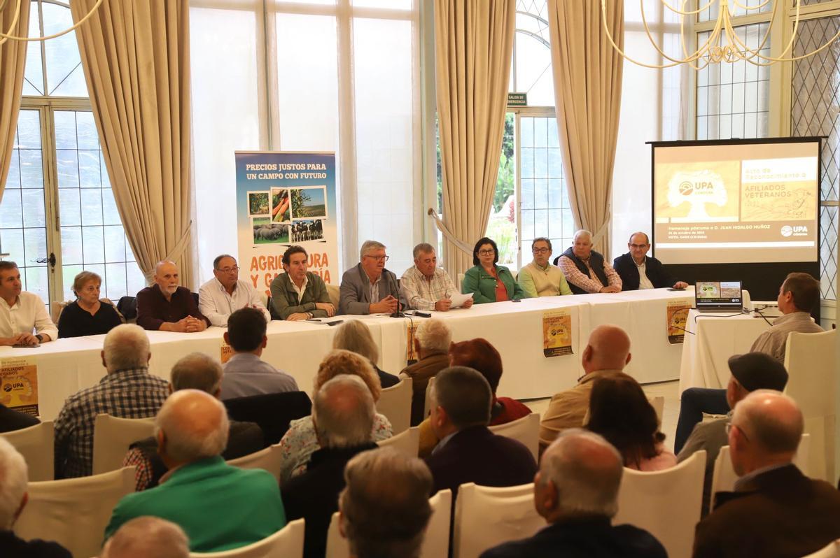 Asitentes al acto celebrado por UPA en Córdoba.