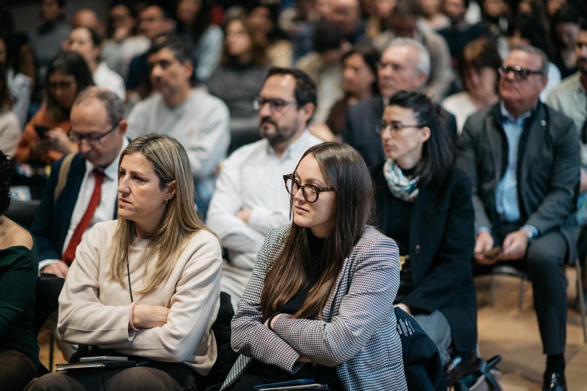 El acto ha tenido lugar este viernes en el Menador.