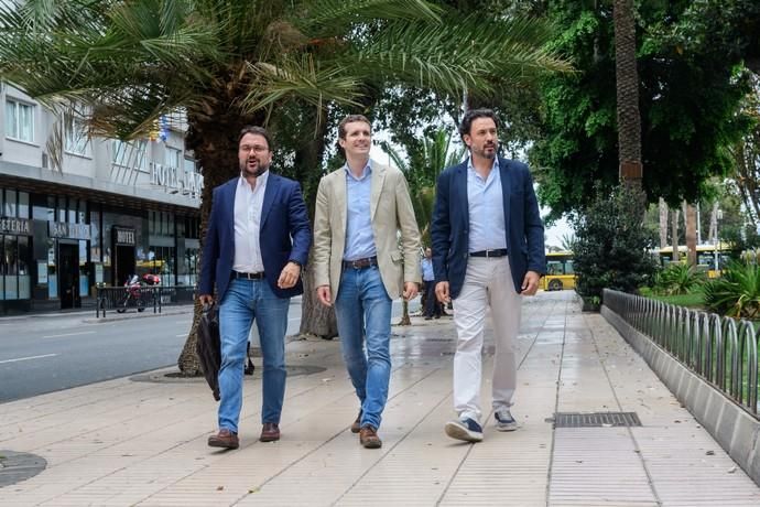 Pablo Casado (PP) hace campaña en Canarias