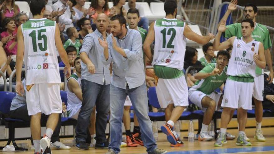 El Amics sigue la estela del Cáceres tras derrotar al Ávila (58-71)