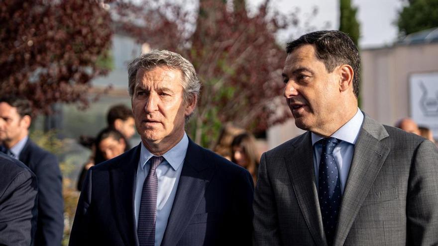 Feijóo y Vox dan casi por cerrado el acuerdo político en Andalucía que incluye la prioridad nacional y centran el pulso en el reparto de consejerías