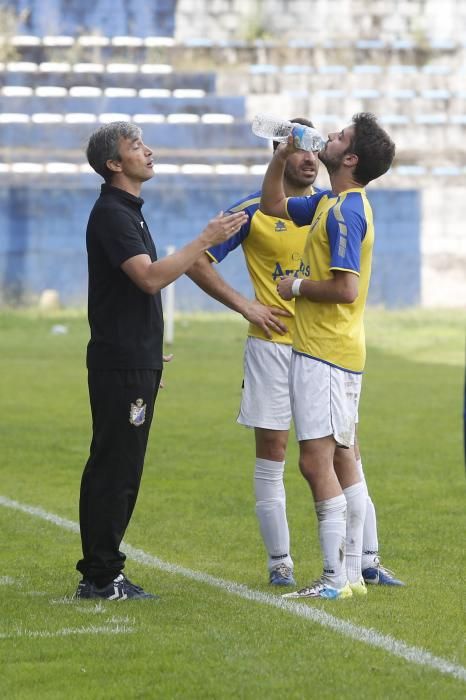 El partido entre el Real Avilés y Mosconia, en imágenes