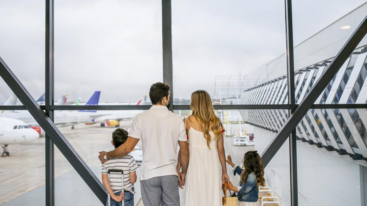 Sevilla, Bilbao, Londres y Bucarest, cuatro atractivos destinos desde Castellón para este verano.