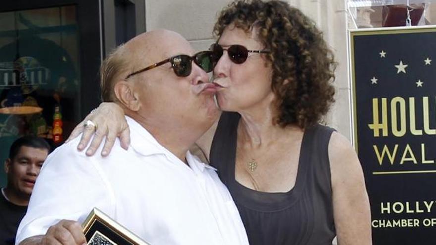 DeVito y Perlman se casaron en 1982 y tienen tres hijos.