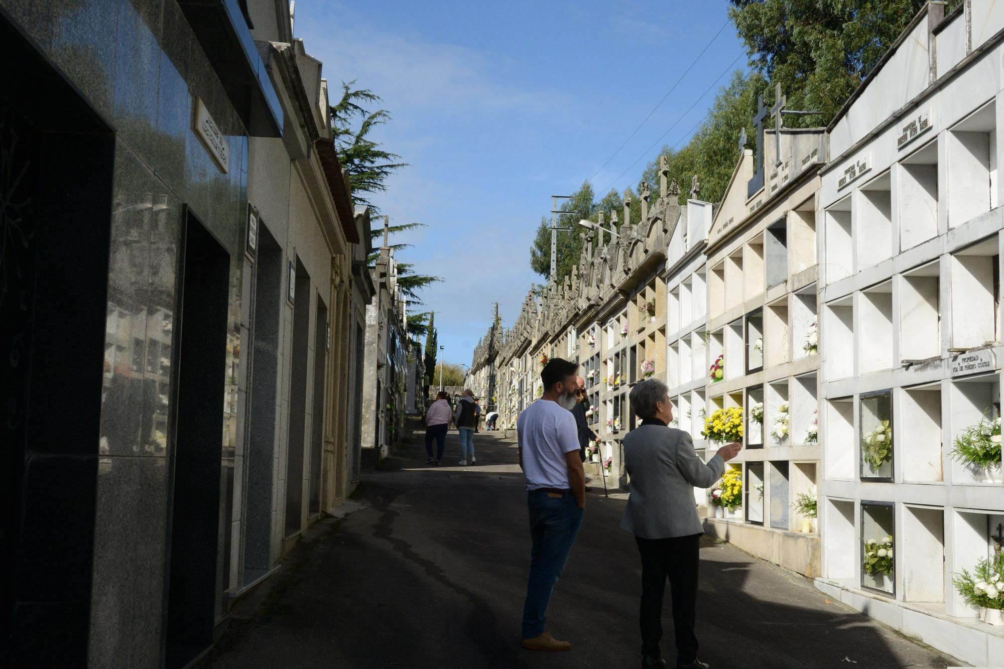 Día de Todos los Santos en O Morrazo. Cementerio de Bueu