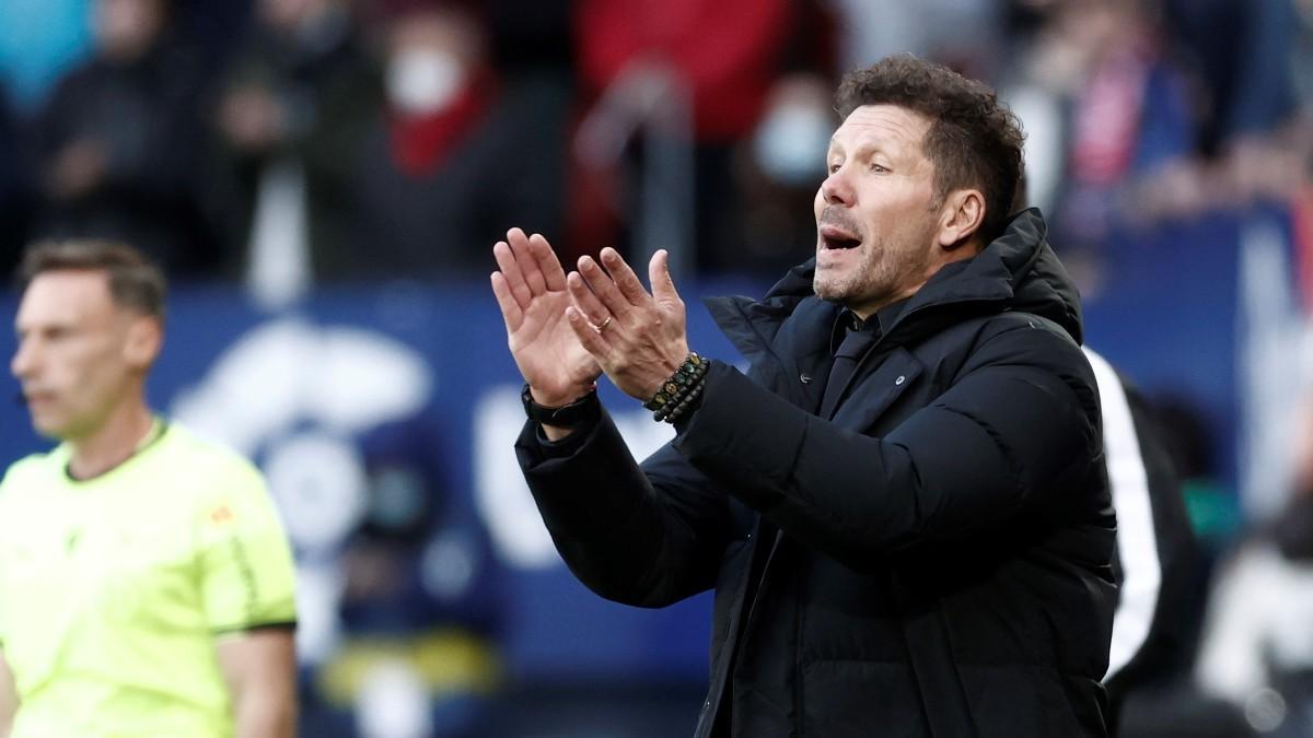 Simeone da indicaciones a sus pupilos ante Osasuna