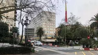 Retenciones y cortes de tráfico en la Fuente Luminosa de Cáceres