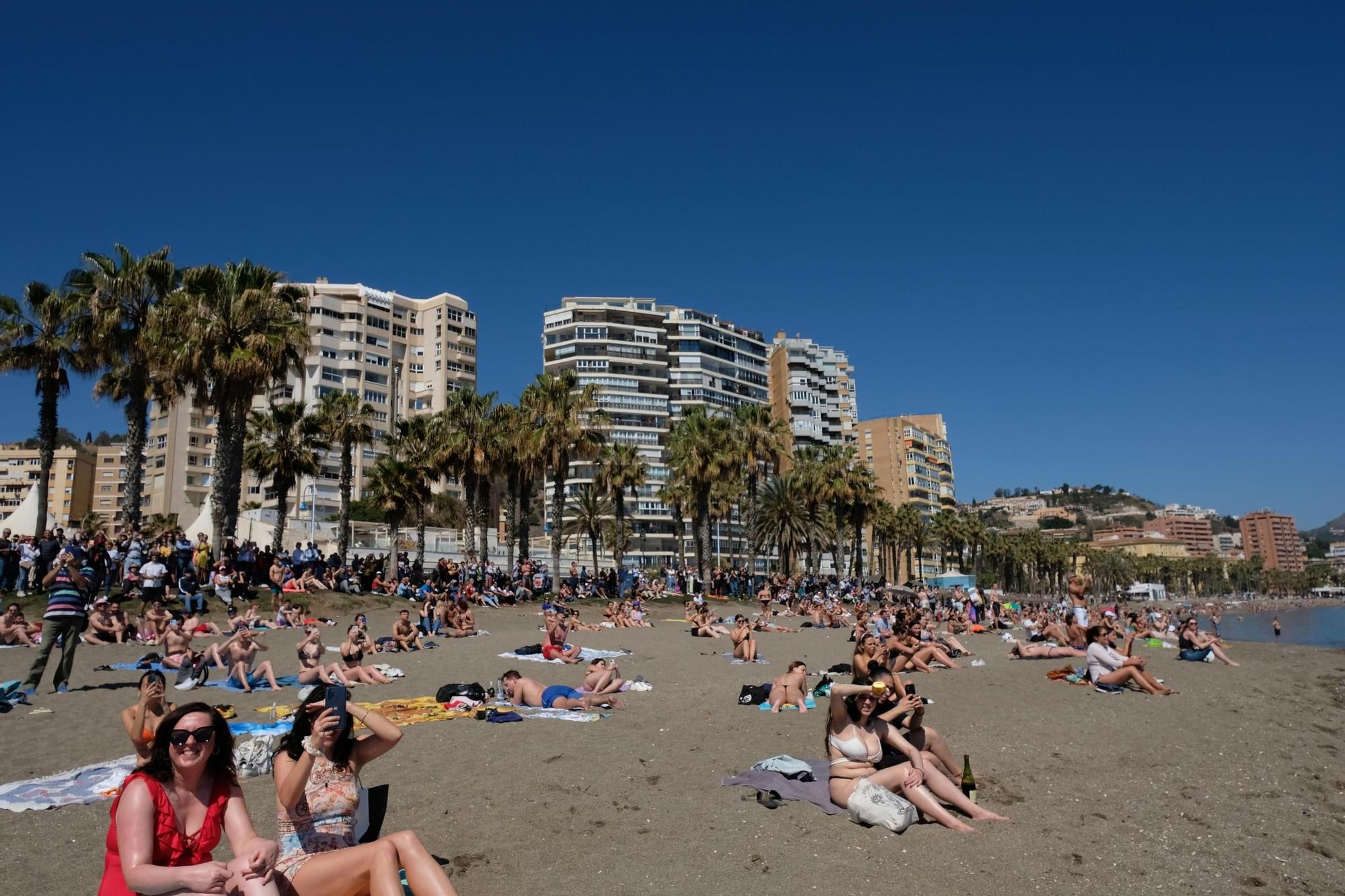 Espectáculo aéreo de Patrulla Águila en Málaga