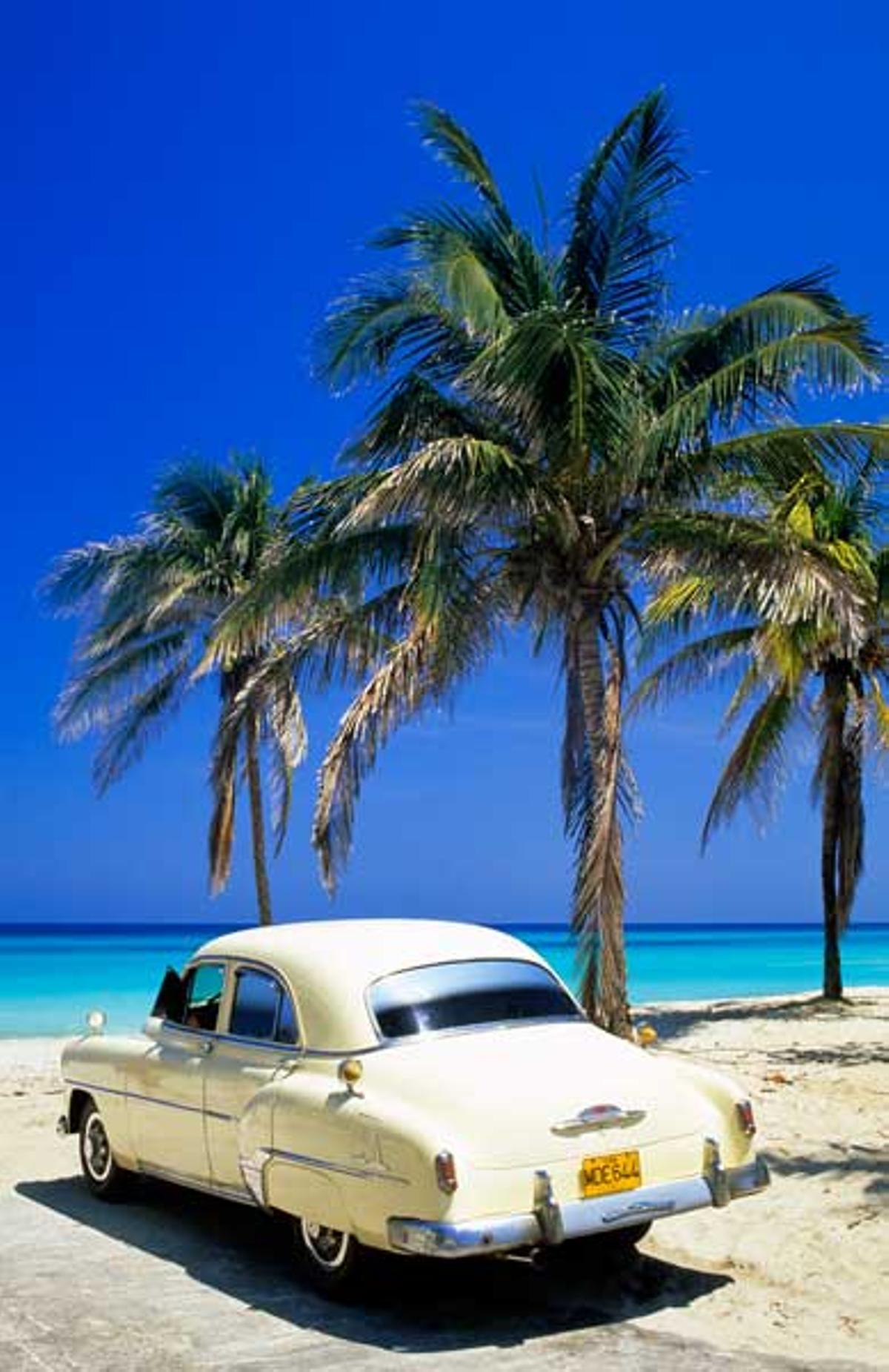 Mover el esqueleto en las playas de Varadero