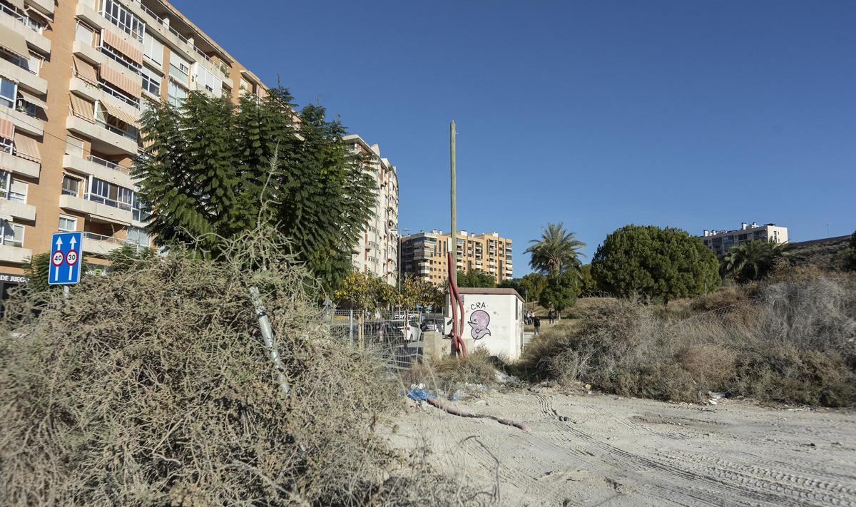 La parcela en la que se contuirá el centro de salud del PAU 2, imagen de archivo
