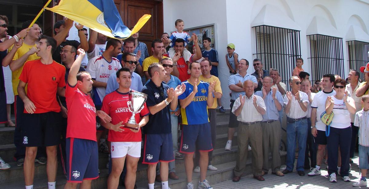 Recibimiento al ARS en el Ayuntamiento de Palma del Río por su ascenso en mayo del 2006.