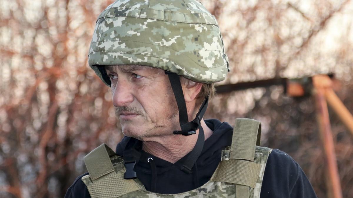 Sean Penn da positivo en Covid tras huir de Ucrania