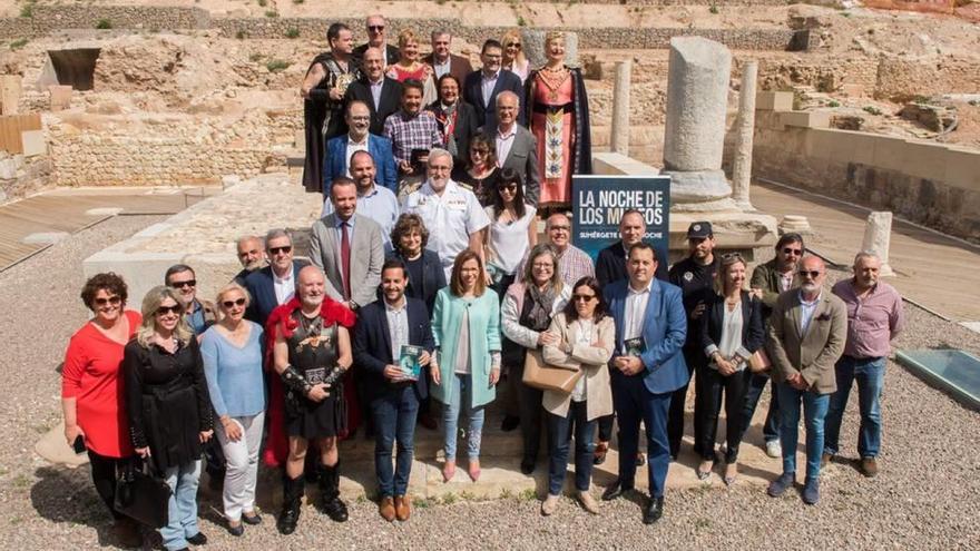 Concurrida presentación de las actividades en el Foro Romano.