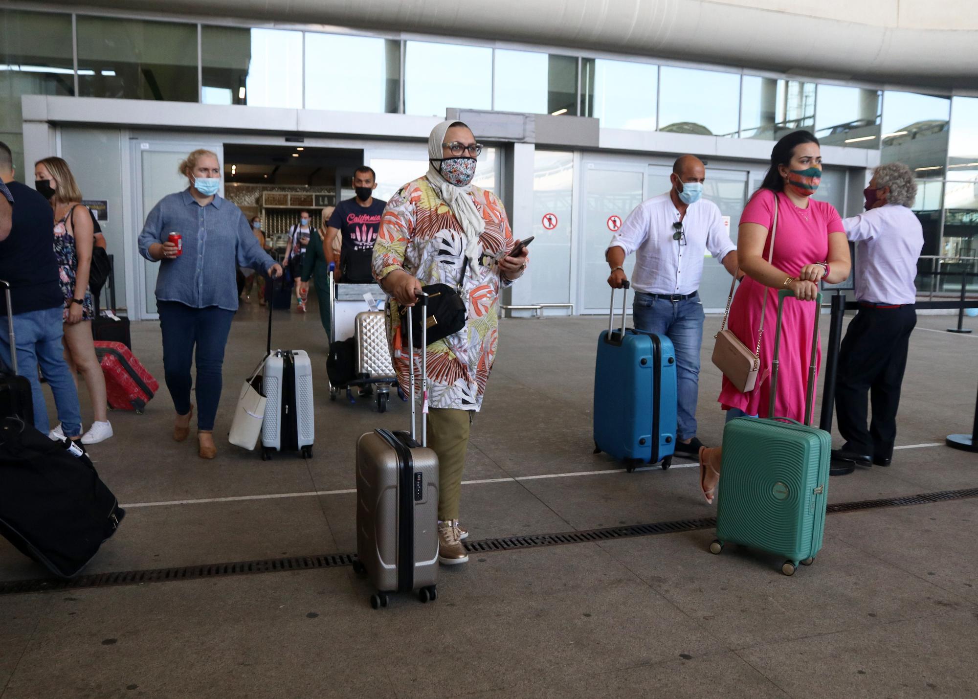 Llegada de turistas al aeropuerto de Málaga, el primer día de las vacaciones de verano de 2021