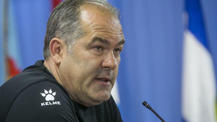 Josip Visnjic, durante una rueda de prensa como entrenador del Hércules.