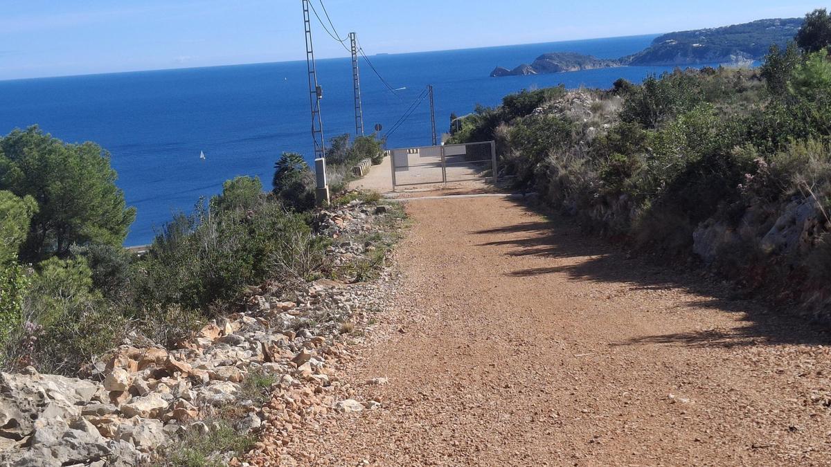 La nueva vía de evacuación de la Plana del Montgó conecta con la urbanización la Corona